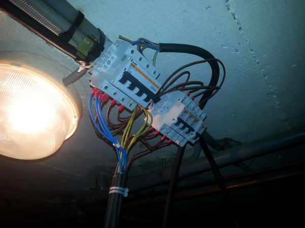 http://hfr-rehost.dev.syn.fr/preview/self/492d5d26f5ba66dfcbf6fe78d55eef8586a3ddec.jpg